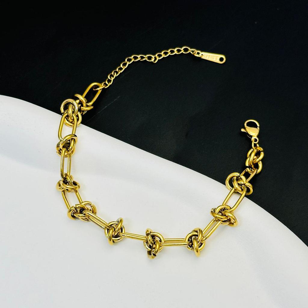 Meichen 18k Gold Non-Fading Titanium Steel Women's Fashion Bracelets - Simple, Versatile, Trendy European and American Style.