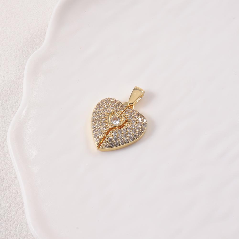New Luxury Electroplated Openable Heart Pendant Clavicle Chain for Women