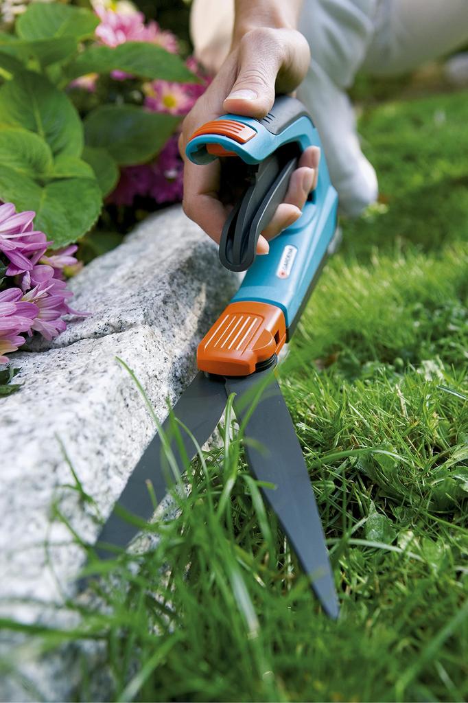 GARDENA Vejos žirklės Comfort 360 laipsnių besisukantys ašmenys Kairės ir dešinės pusės rankena Produktas iki 25 metų (naudoti) Peteliškės formos 08735-20 Garantija