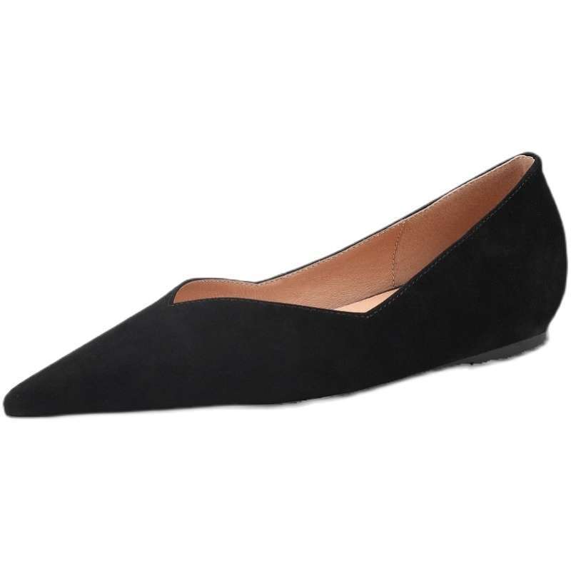 Early Spring New Black Versatile and Thin Pointed Head Light Mouth Retro Matte Flats Large Size V Single Shoes Women's Autumn Shoes