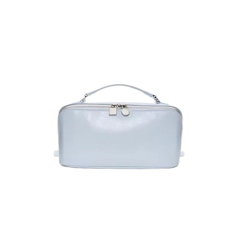 Women's makeup organizer bag2026New portable, large-capacity, compartmentalized makeup bag, travel toiletry bag, and cosmetic organizer