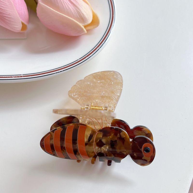 1pc Cartoon Cute Bee Shark Clip Sweet and Fashionable New Animal High Grade Grasp Clip Hair Accessories Headwear