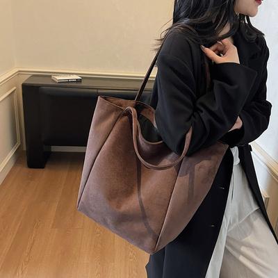 Lässige Pendler-Retro-Wildleder-Großraumtasche Damen neue Herbst- und Winter-Umhängetasche Tragetasche