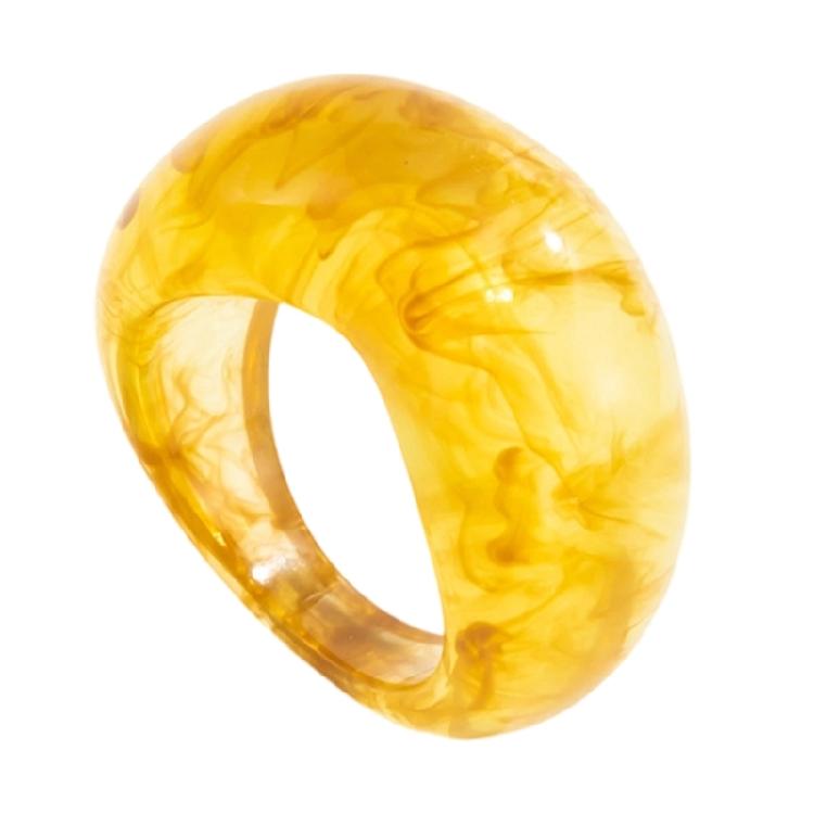 Artistic Curved V Shape Statement Ring Lightweight Resin Construction Graduated Color Unisex Jewelry Accessory