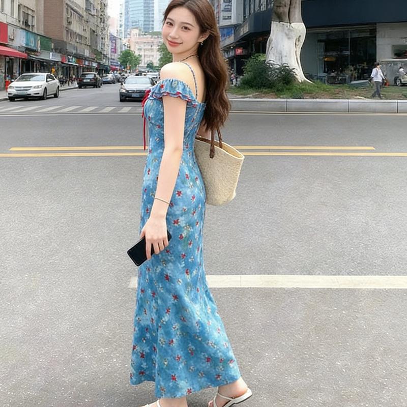 French Retro Blue Background Safflower Floral Dress for Women's Summer, One-word Shoulder Ruffle Edge, Waist and Thin, Fish Tail and Buttocks