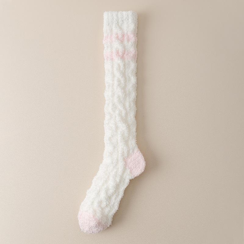 

Женские осенне-зимние плюс бархатные и толстые теплые милые полосатые гольфы до икры 1 pair розовый