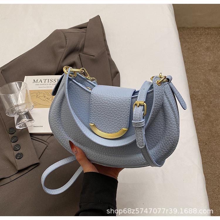 Retro Fashion Simple Temperament Commuter Shoulder Bag Women's 2025 Summer Texture Underarm Bag Korean Version Messenger Bag Tide