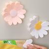 Daisy Magnetic Bag Clips Flower-Shaped Food Sealer with Strong Magnet & Spring Fridge Organizer for Snacks Notes Decorative Kitchen Accessory