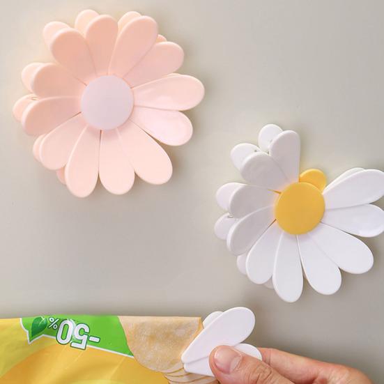 Daisy Magnetic Bag Clips Flower-Shaped Food Sealer with Strong Magnet & Spring Fridge Organizer for Snacks Notes Decorative Kitchen Accessory