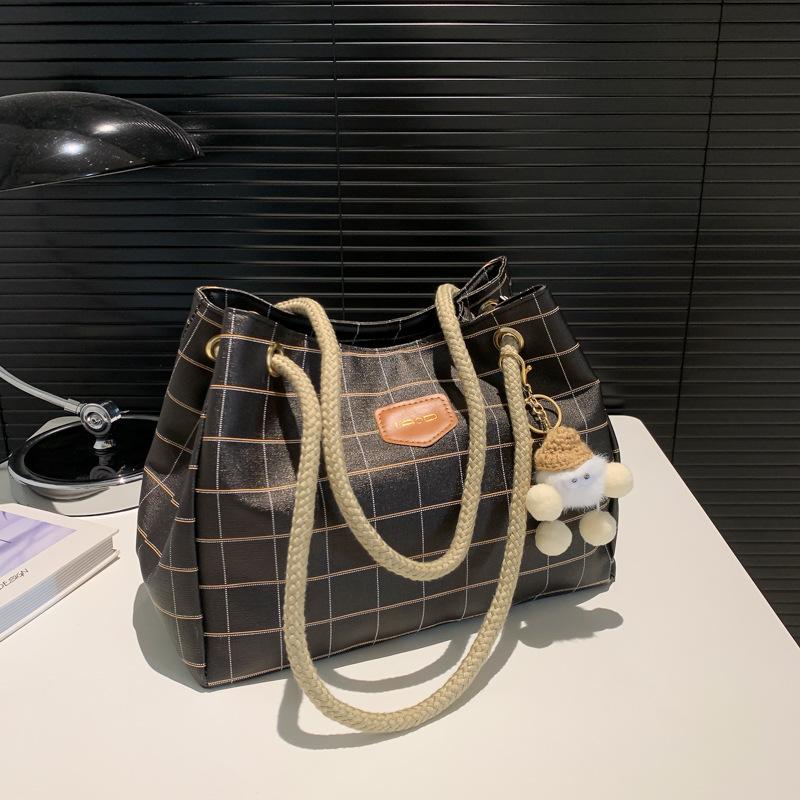 Niche Korean Style Handbag Casual Commuter Shoulder Bag Women's Big Bag New Fashion Women's Crossbody Canvas Tote Bag