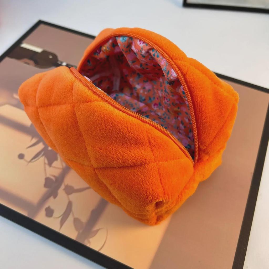 New Style Girly Macaron Cosmetic Bag: Large Capacity Plush Wash Bag