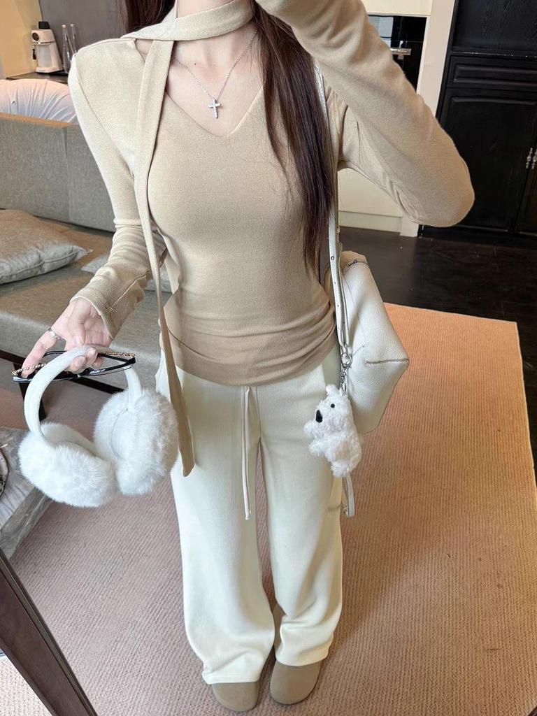 Korean Style V-Neck Turtleneck with Ribbons: Women's Slim Fit Long-Sleeve Top for Autumn and Winter