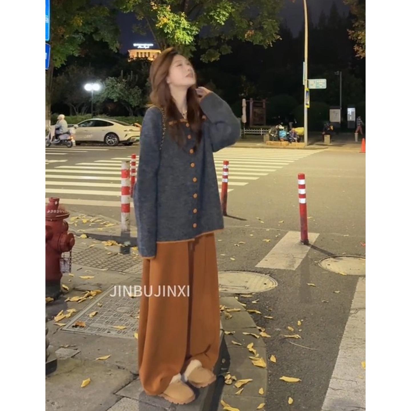 

2025 Fall/Winter Korean Chic Color Block Knit Sweater & Slimming Casual Pants Set L (105-115 lbs)