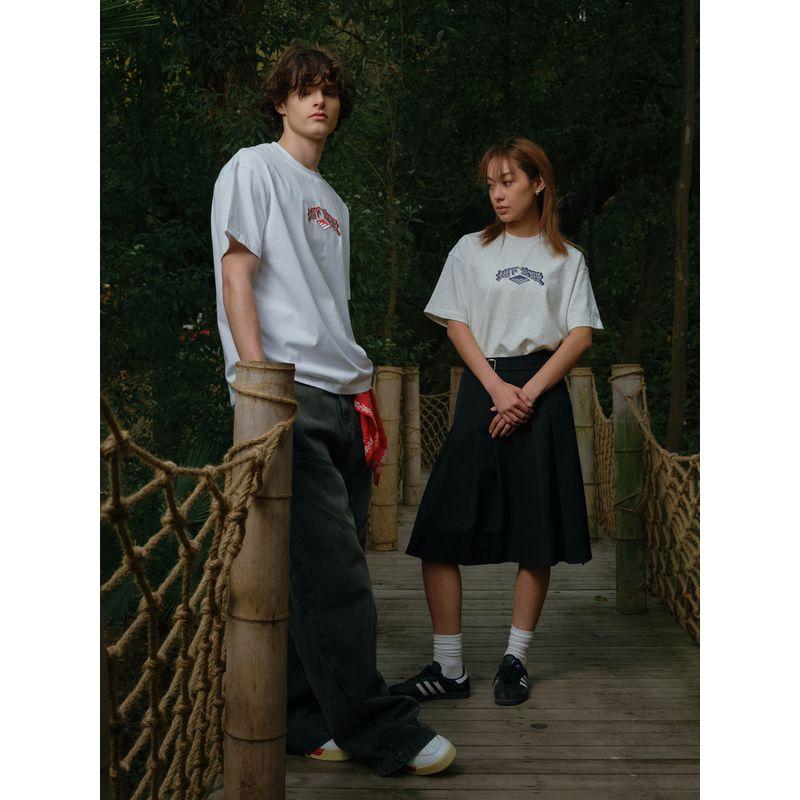 Burnin* Underground Palace Embroidered Short Sleeve T-Shirt for Men and Women, White Classic Basic Crew Neck T-Shirt, Crew Neck Top