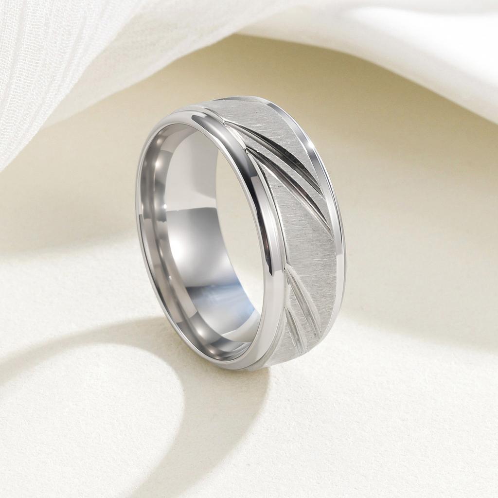 European and American Fashion New Batch of Flower Slash Horizontal Sand Couple Titanium Steel Ring