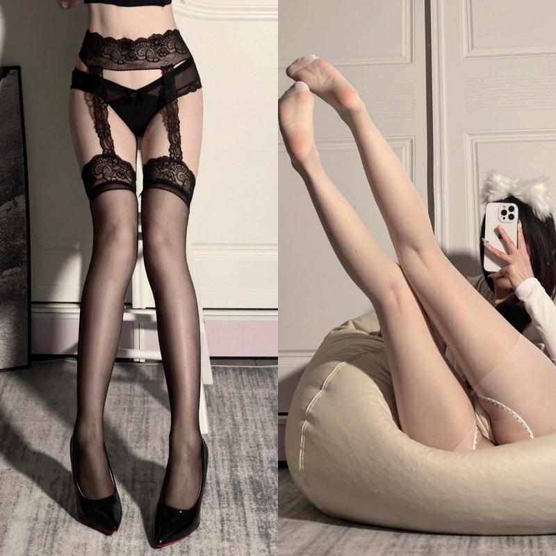 Sexy Underwear, Sexy Lace Suspenders, Integrated Stockings, Seductive Splicing with Feet, Free Stockings, Pure Passion