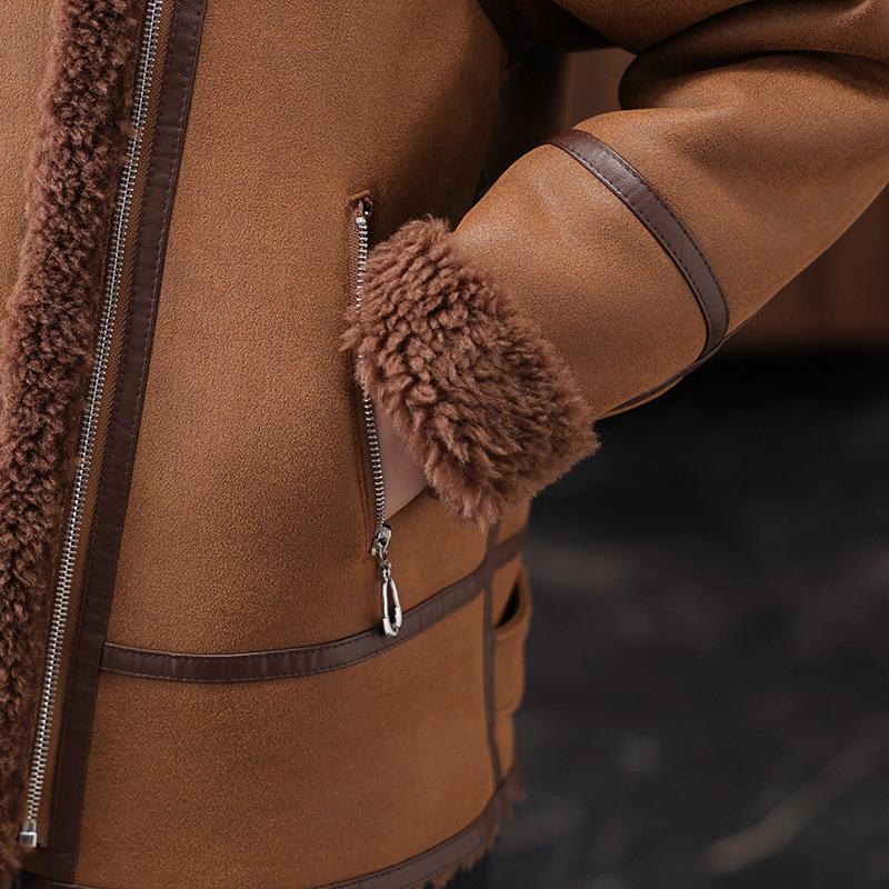 Young Mother's Fashionable 2025 Thick Velvet Leather & Fur Windproof Jacket