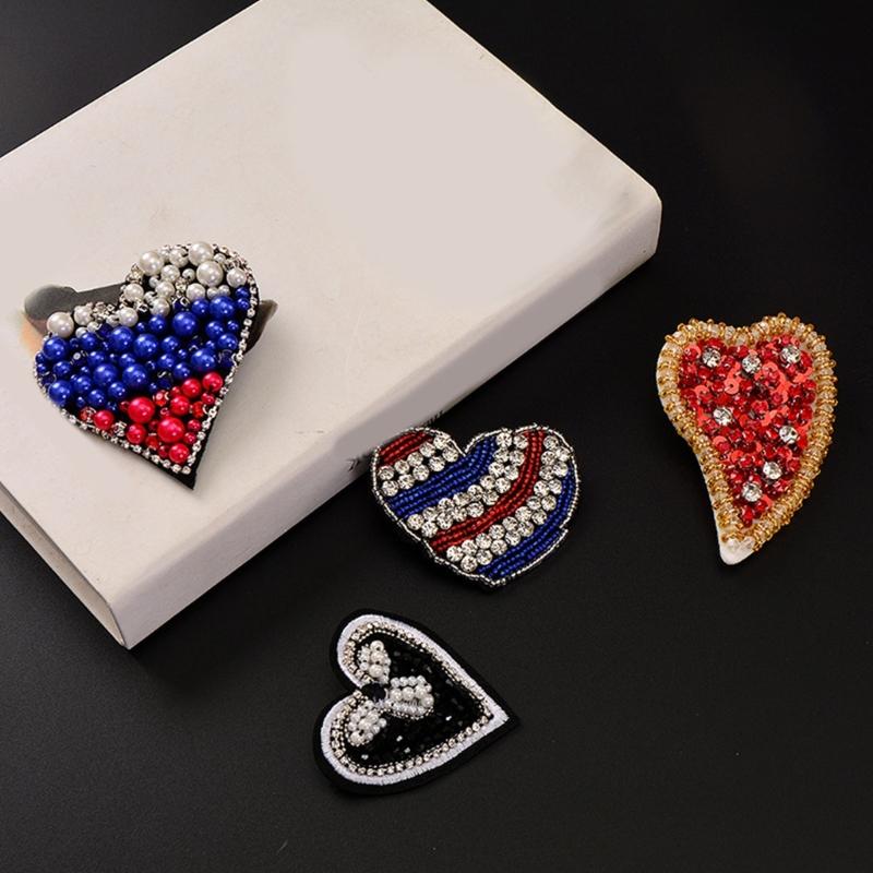 Glittering Rhinestones Heart Decoration For Fabric Improvement On Hats Bags And DIY Ideas