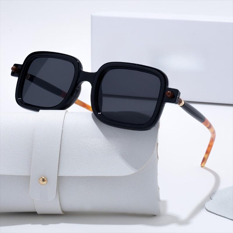 Unisex Square Vintage Glasses Lightweight Plastic Frame for Daily Party Ideal Back to Birthday Gift Different Style Glasses