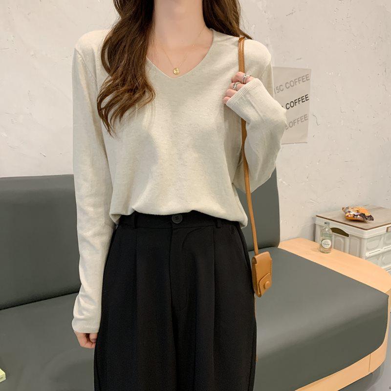 Women's Apricot V-Neck Knitted Sweater - Soft Long Sleeve Top for Spring/Autumn 2025
