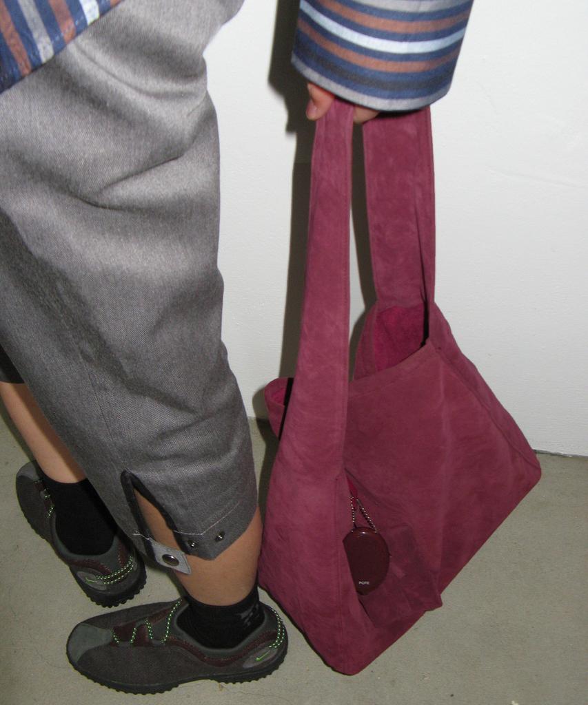 Pote 0007 Layered Pouch Hobo Bag_Suede Plum