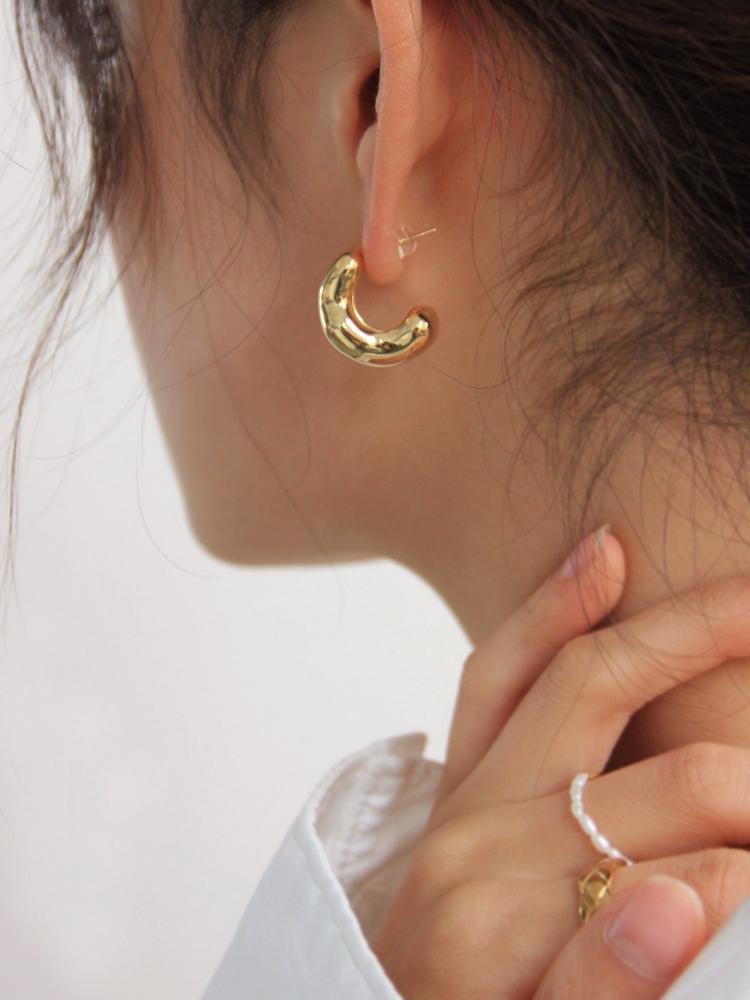 Irregular C-shaped Geometry Golden Stud Earrings for Women Girl Korean Love Aesthetic Daily Life Minimalist Jewelry