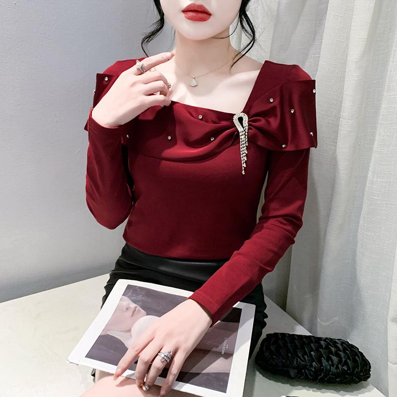 Design-in-the-diamond Long-sleeved T-shirt for Women In Winter Slim and Slim Temperament Light Luxury Base Shirt Top