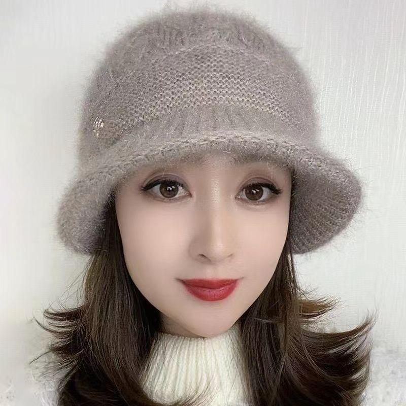 Women's New Hat Winter Knitted Squirrel Fleece Brim Fashionable Winter Warm Versatile Hat
