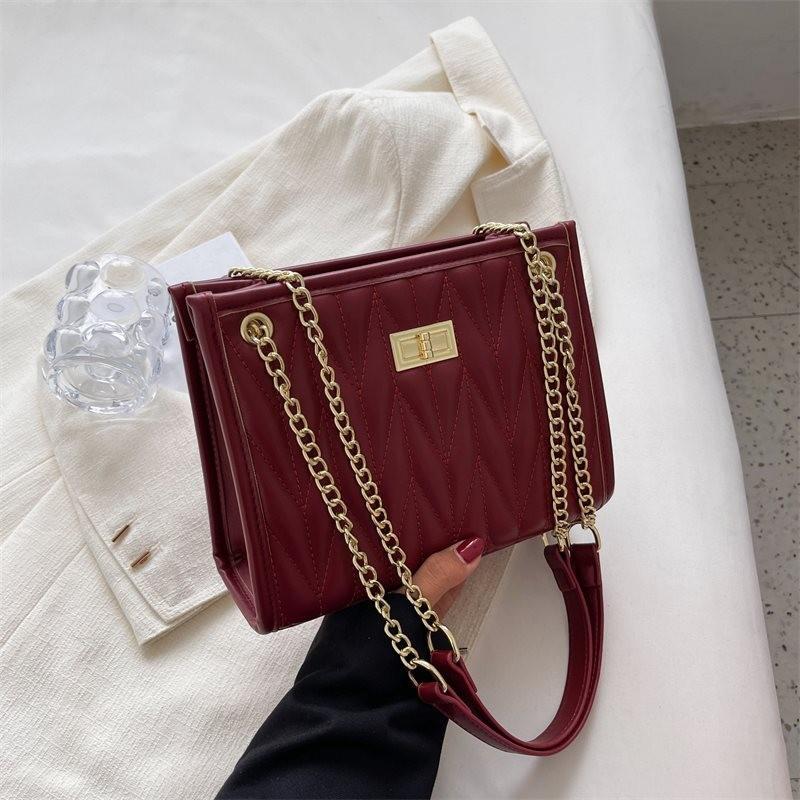 Stylish Large Capacity Women's Shoulder Bag Summer Fashion Chain Crossbody Bag In Chic Colors