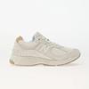 Sneakers New Balance White Version 2002R