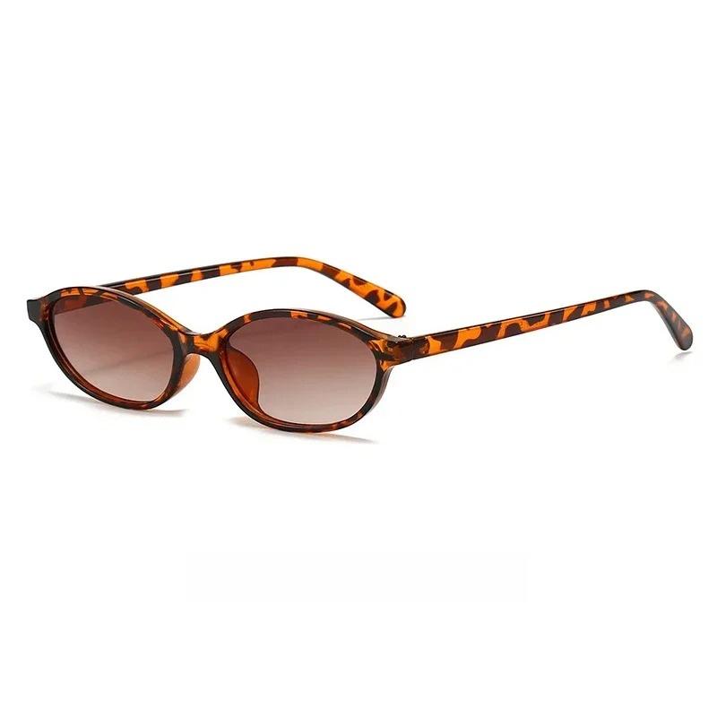 

New Vintage-Inspired Fashion Sunglasses Trendy Street Photography Eyewear UV400 Unisex Classic Driving Shades UV Protection