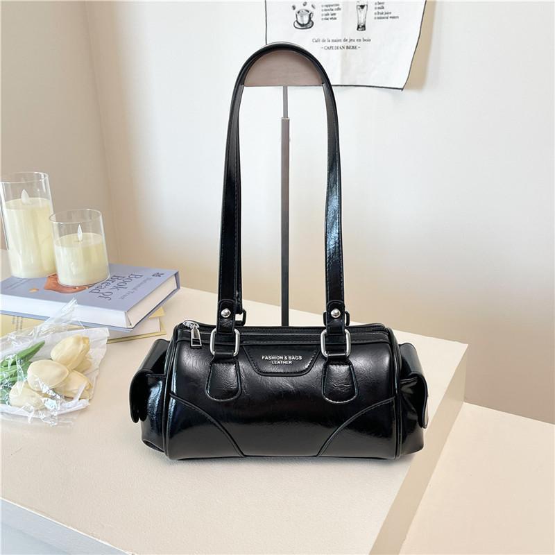 

Niche high-end new large-capacity commuter bag solid color simple and versatile shoulder bowling bag чёрный