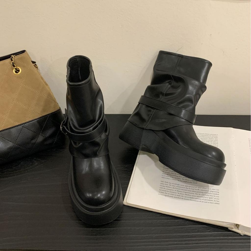 2025 autumn and winter new round head low tube thin Martin muffin thick-soled short boots fashion belt buckle women's short boots