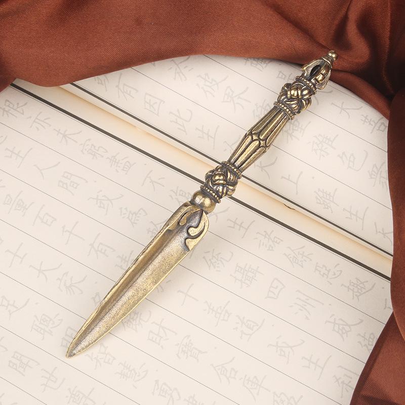 

13.6cm Vintage Brass Tibetan Handheld Religious Ritual Instrument Demon Subduing Vajra Prong Craft Old Copperware Wholesale