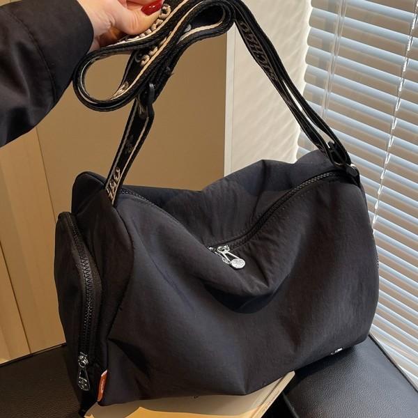 New Casual Sports Style Large-capacity Messenger Bag Women's Daily Multi-purpose Shoulder Bag