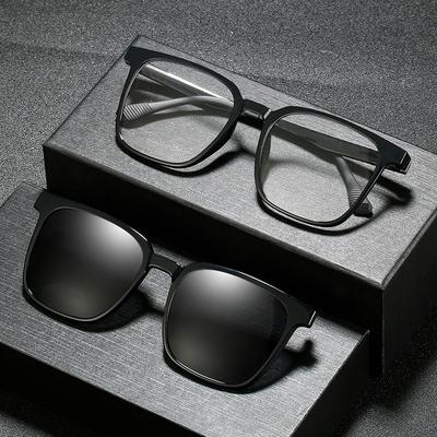 Three-In-One Magnetic Night Vision Sunglasses For Men Can Be Matched With Degree Glasses, And Sunglasses Glasses Can Be Turned Up In The Broadcast