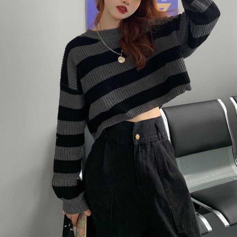 Autumn and Winter Women's Retro Style Outerwear Short Knit Sweater Top High Waisted Contrasting Striped Sweater Top