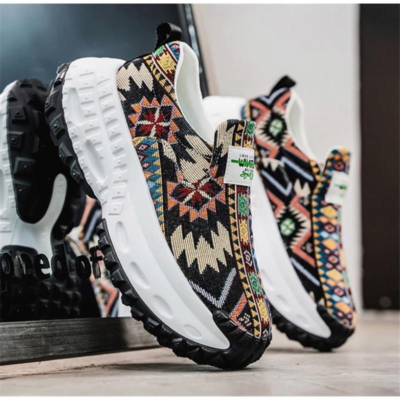 Breathable and comfortable men's sports shoes, fashionable thick-soled sports shoes