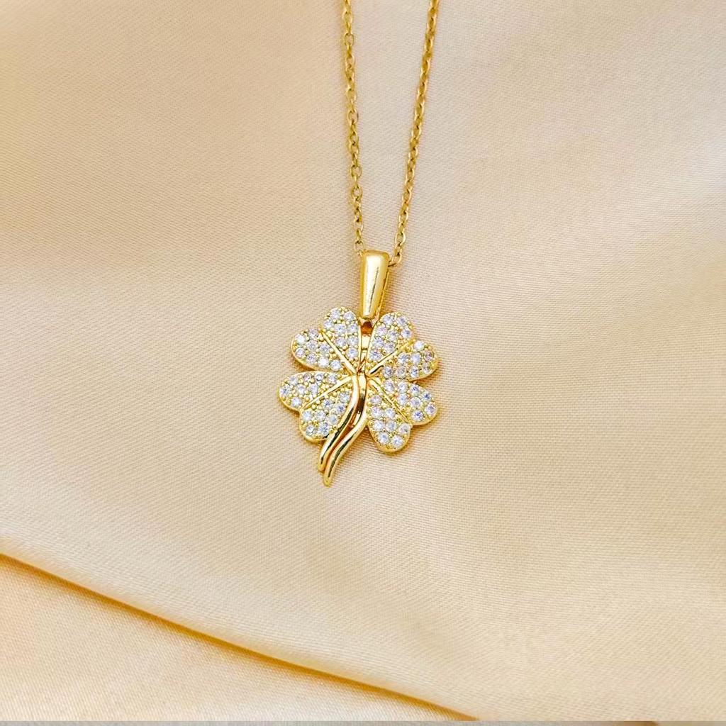 Women's Gold-Plated Copper Necklace: Luxury Fu Lu Pendant Clavicle Chain - Versatile Fashion Accessory