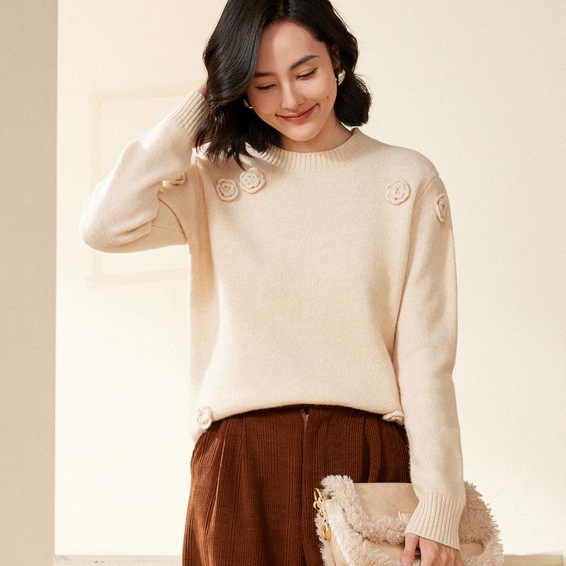Women's Hand-Sewn 100% Pure Wool Sweater - Golden Camel Loose Knitwear, Autumn/Winter 2024, Round Neck Base Layer.