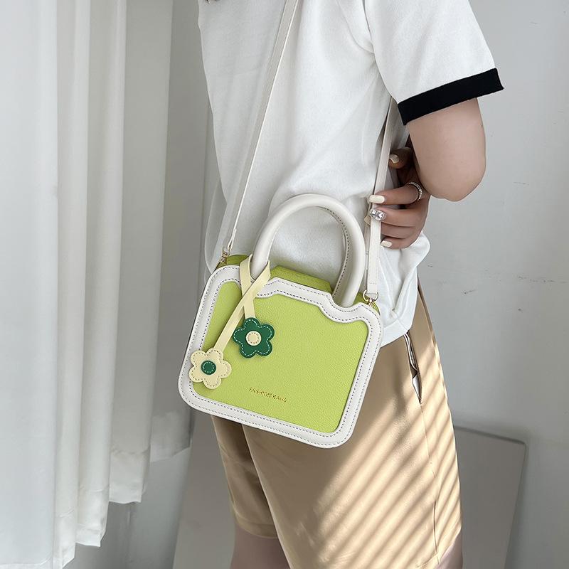 Spring and summer new popular women's handbag bag contrasting color messenger bag sweet flower shoulder bag