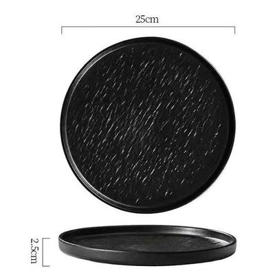 LISM Mattschwarzer Keramik-Speiseteller mit Felsmuster