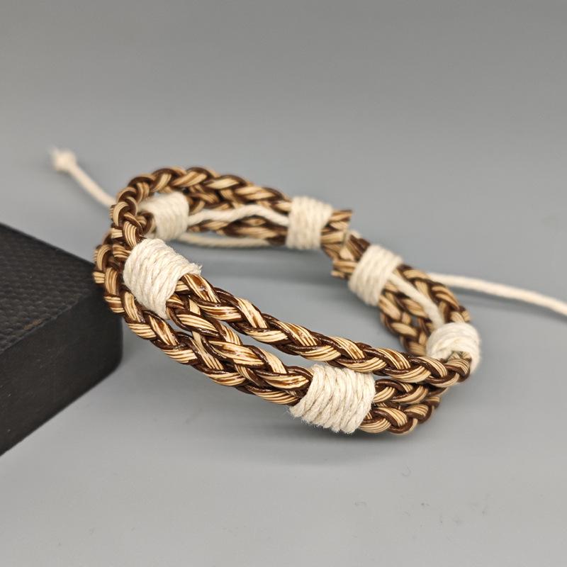 Винтажный Европейский Мужской Цветочный Браслет из Потертой Кожи - Регулируемый в Стиле Миллард