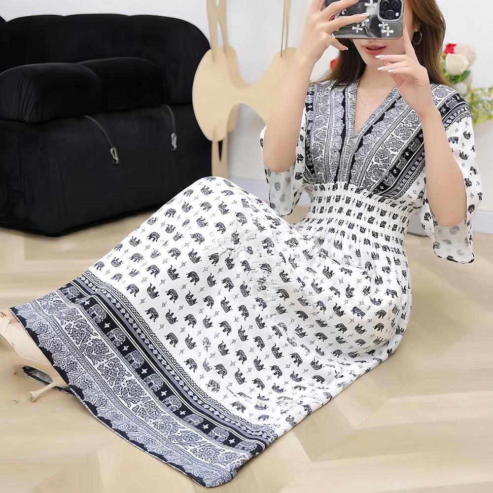 

26-Year Floral V-Neck Cotton Silk Batwing Sleeve Beach Dress - Thailand Travel & Vacation Skirt Style One size (suitable for up to 145 pounds)