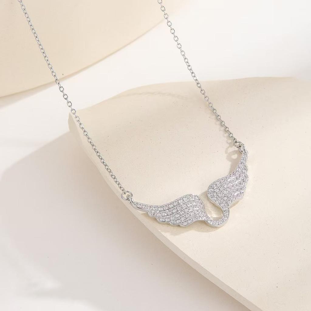 Angel Wing Rhinestone Inlaid Clavicle Necklace Fashion Charm Jewelry