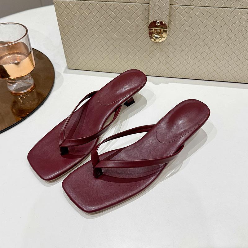 Women Clip Toe Slippers 2026 New Summer Comfort Low Heel Slides Shoes Ladies Casual Dress Street Style Soft Sole Flip-flops