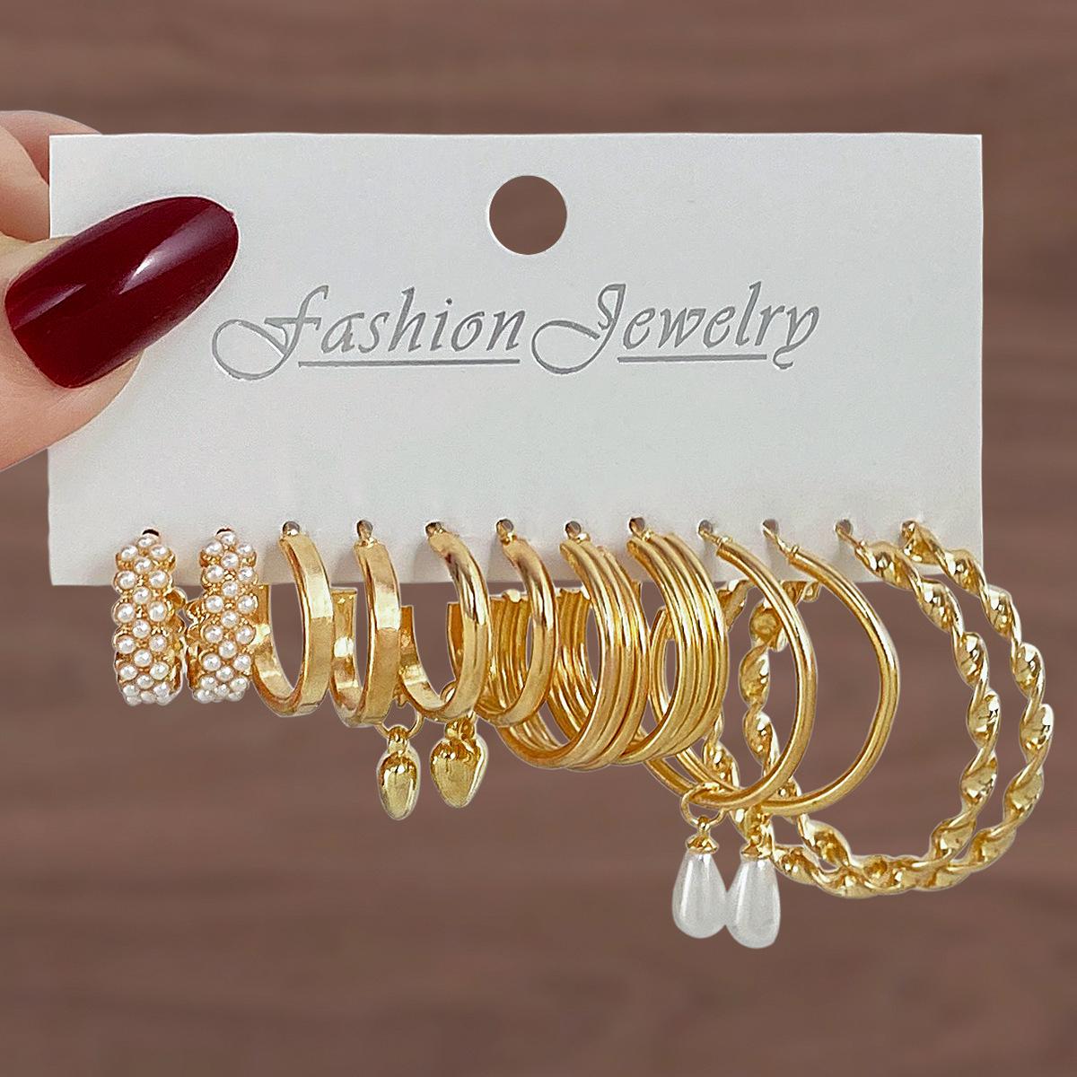 European & American Fashion: Elegant Twist Hoop Earring Set for Women золотой