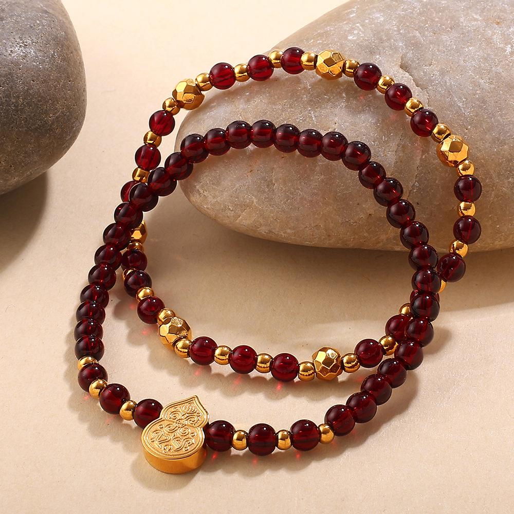 Red Garnet Luxury Gourd Pendant Bracelet for New Year Blessings and Wealth