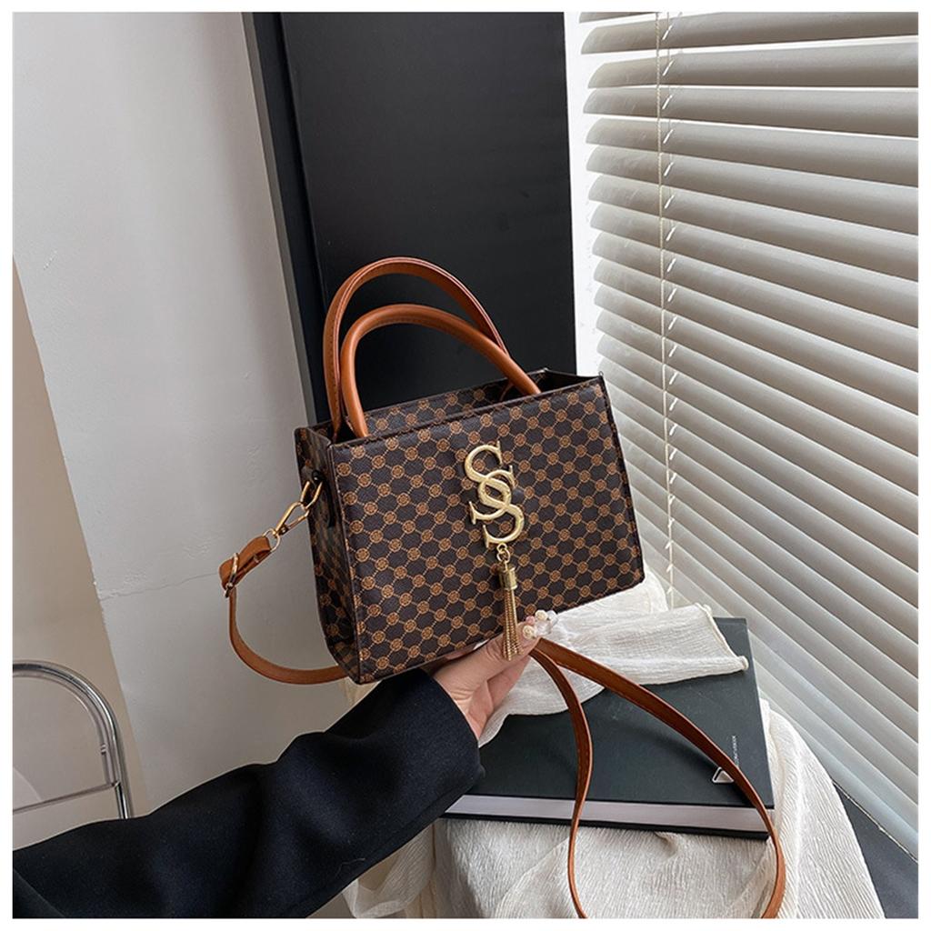 Letter Tassel Trend Fashion Retro Print Fashionable One Shoulder Handbag Small Square Women's Bag