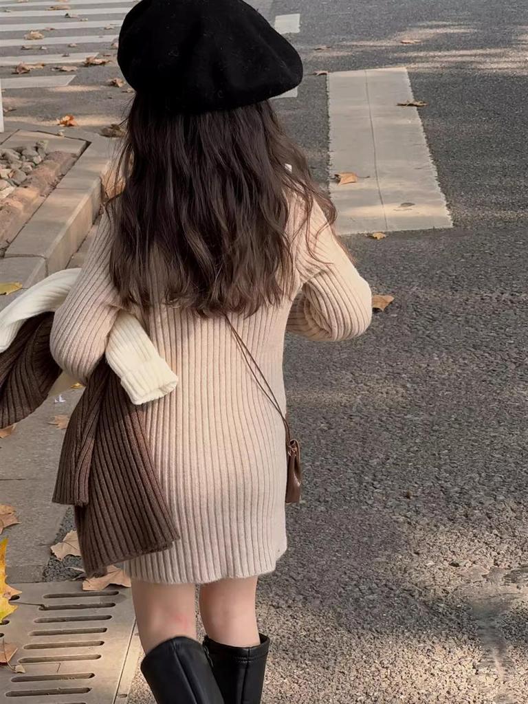 Girls' Autumn/Winter Wool Dress – Soft, Fashionable Mid-Length Knit for Kids
